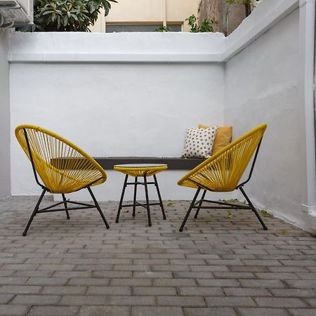 Groundfloor 2Br Apt With Smallyard Near The Heart Of Calamata Exterior foto